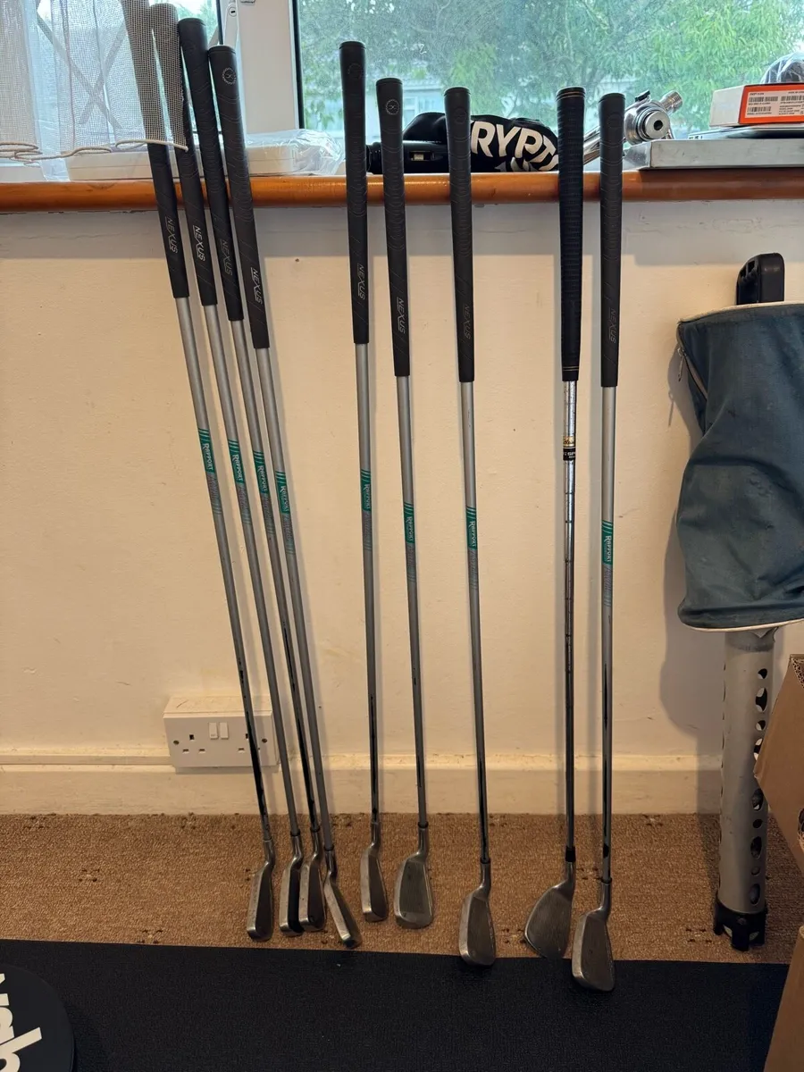 Men’s right handed set of golf clubs - Image 1
