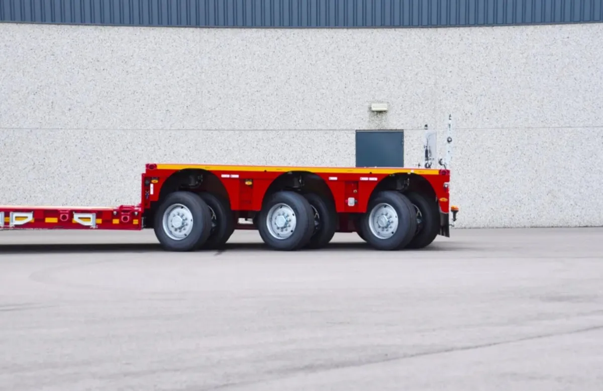 FAYMONVILLE 3 AXLE LOW BED LOW LOADER - Image 1