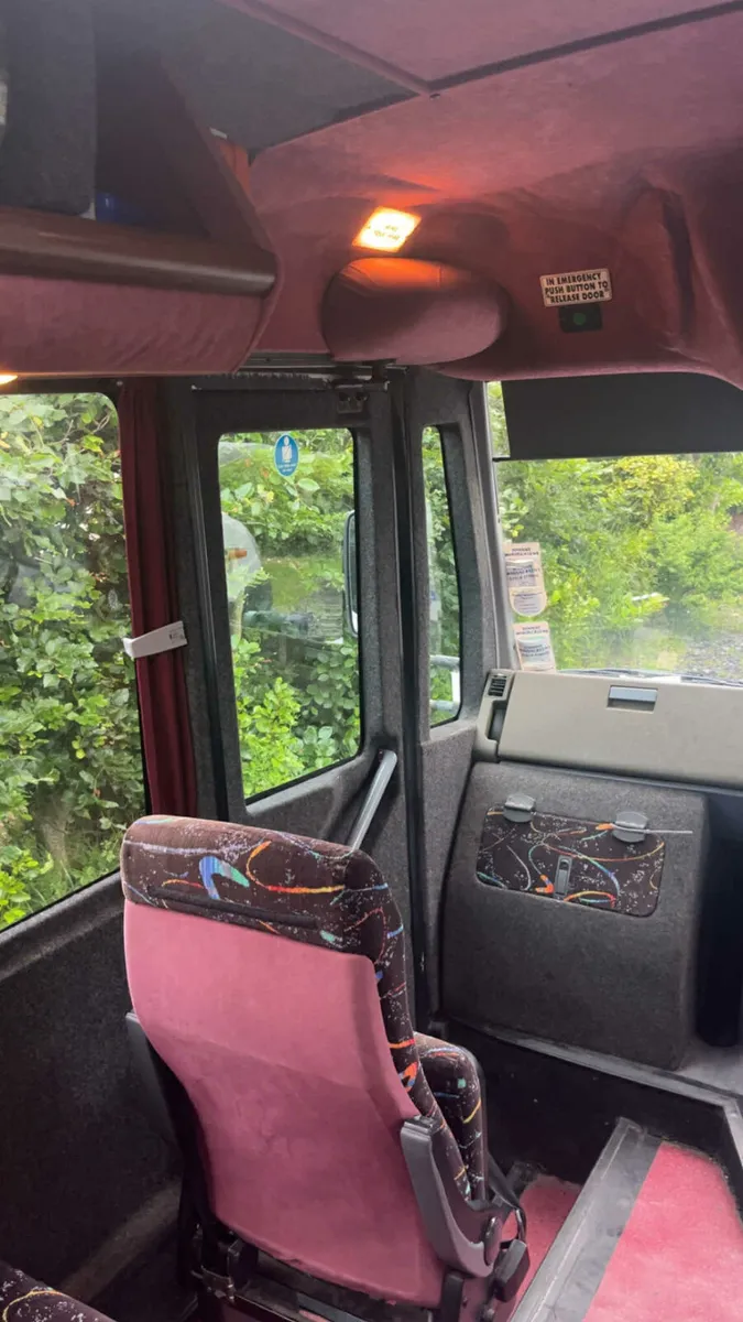 Minibus would be a lovely camper - Image 4