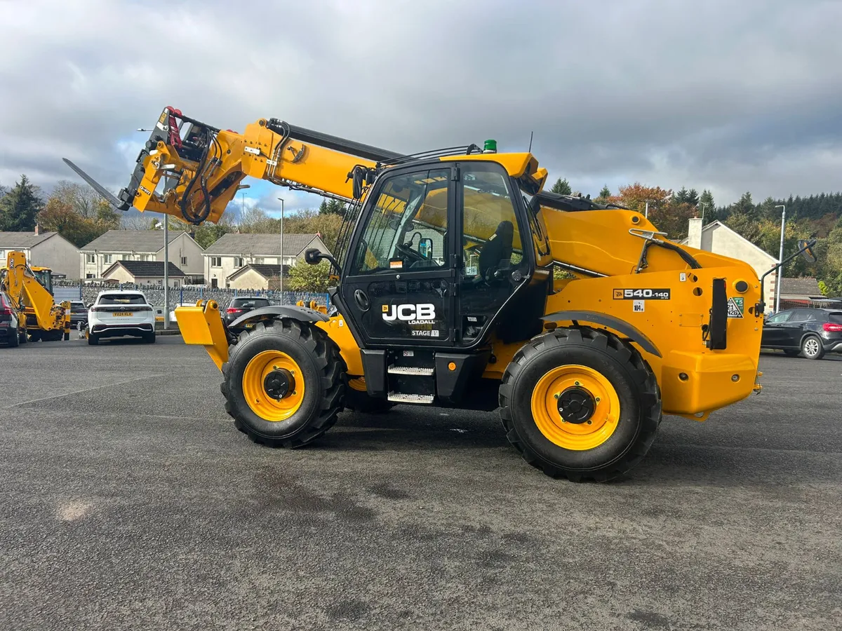 New 2025 JCB 540-140 Sway / 3 Yr Warranty / AC - Image 2