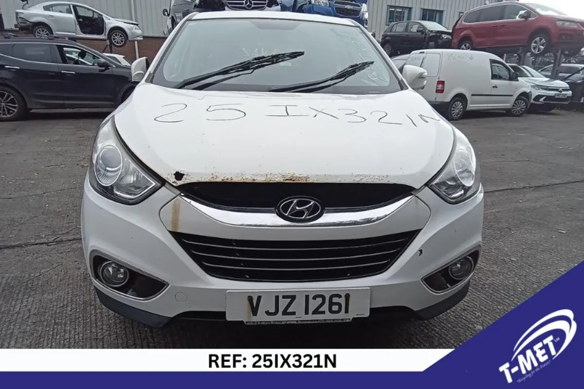2013 HYUNDAI IX35 BREAKING FOR PARTS - Image 1