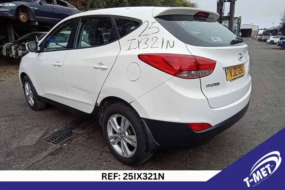 2013 HYUNDAI IX35 BREAKING FOR PARTS - Image 4
