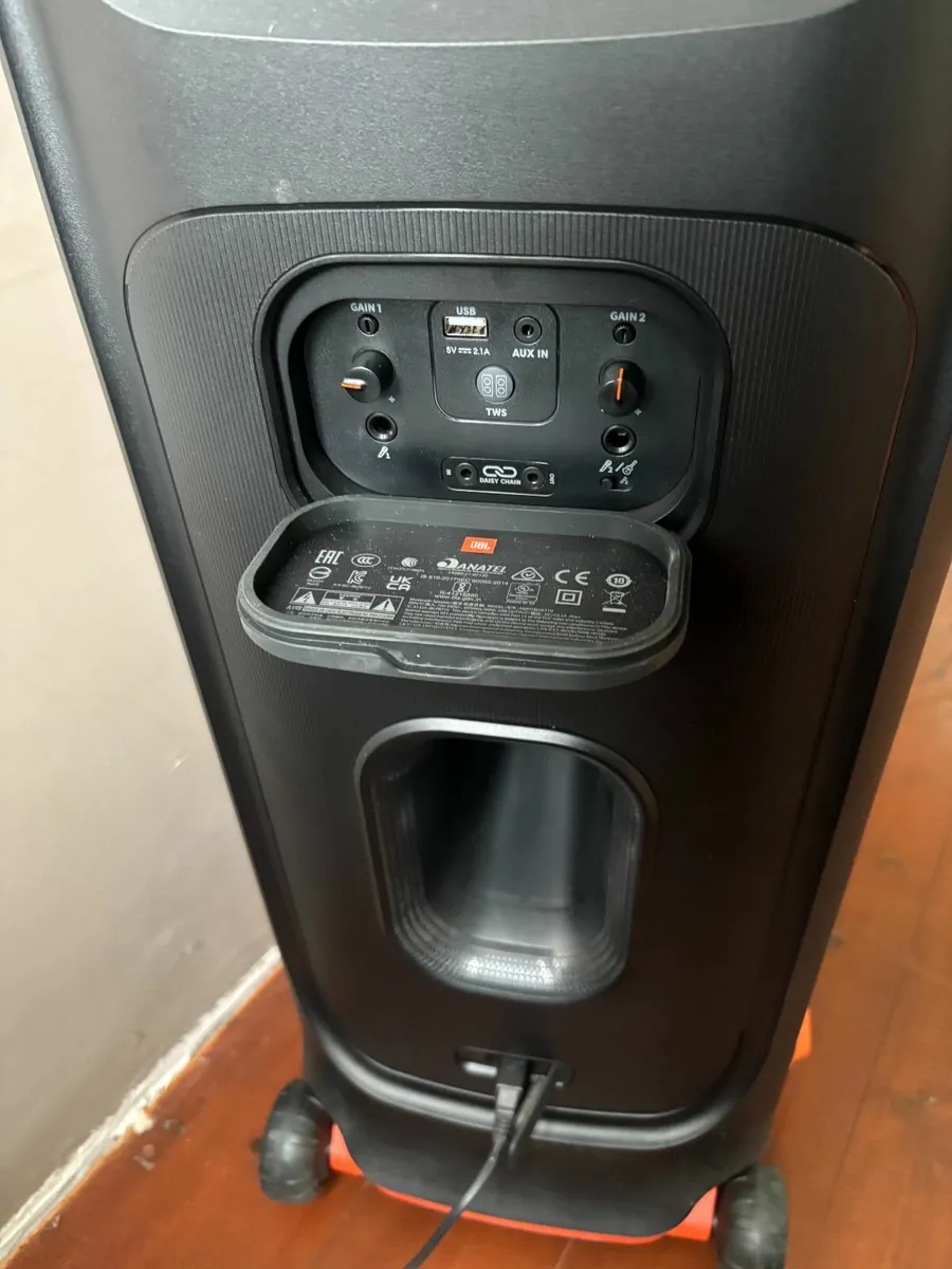 JBL PartyBox 710 – Excellent Condition (Used Once! - Image 2