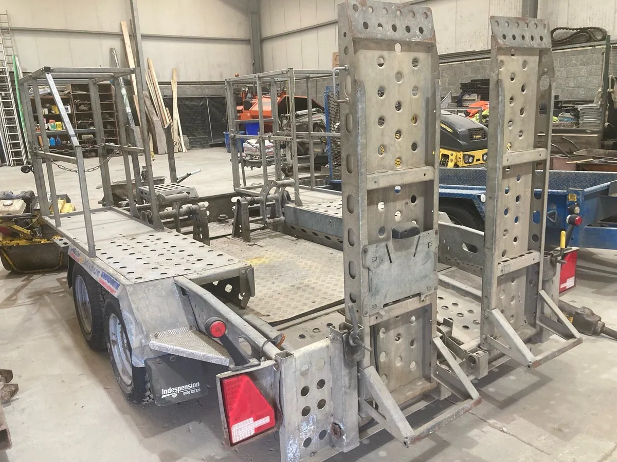 Indespension Autoclamp Beaver Tail Utility Trailer - Image 1