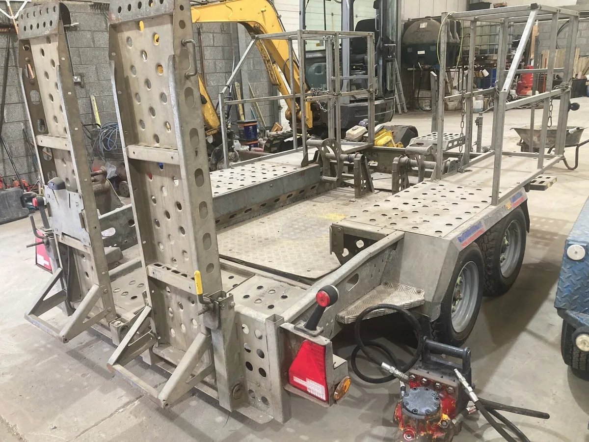 Indespension Autoclamp Beaver Tail Utility Trailer - Image 2