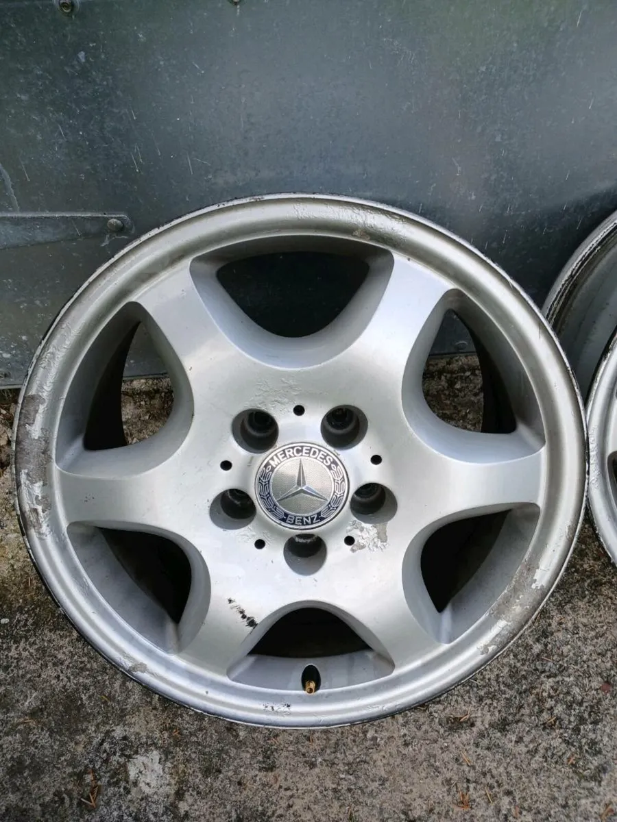 Mercedes Benz Alloy Wheels - Image 2