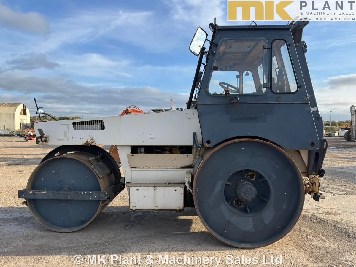 Hamm HW90/10 Dead Weight Roller - Image 1