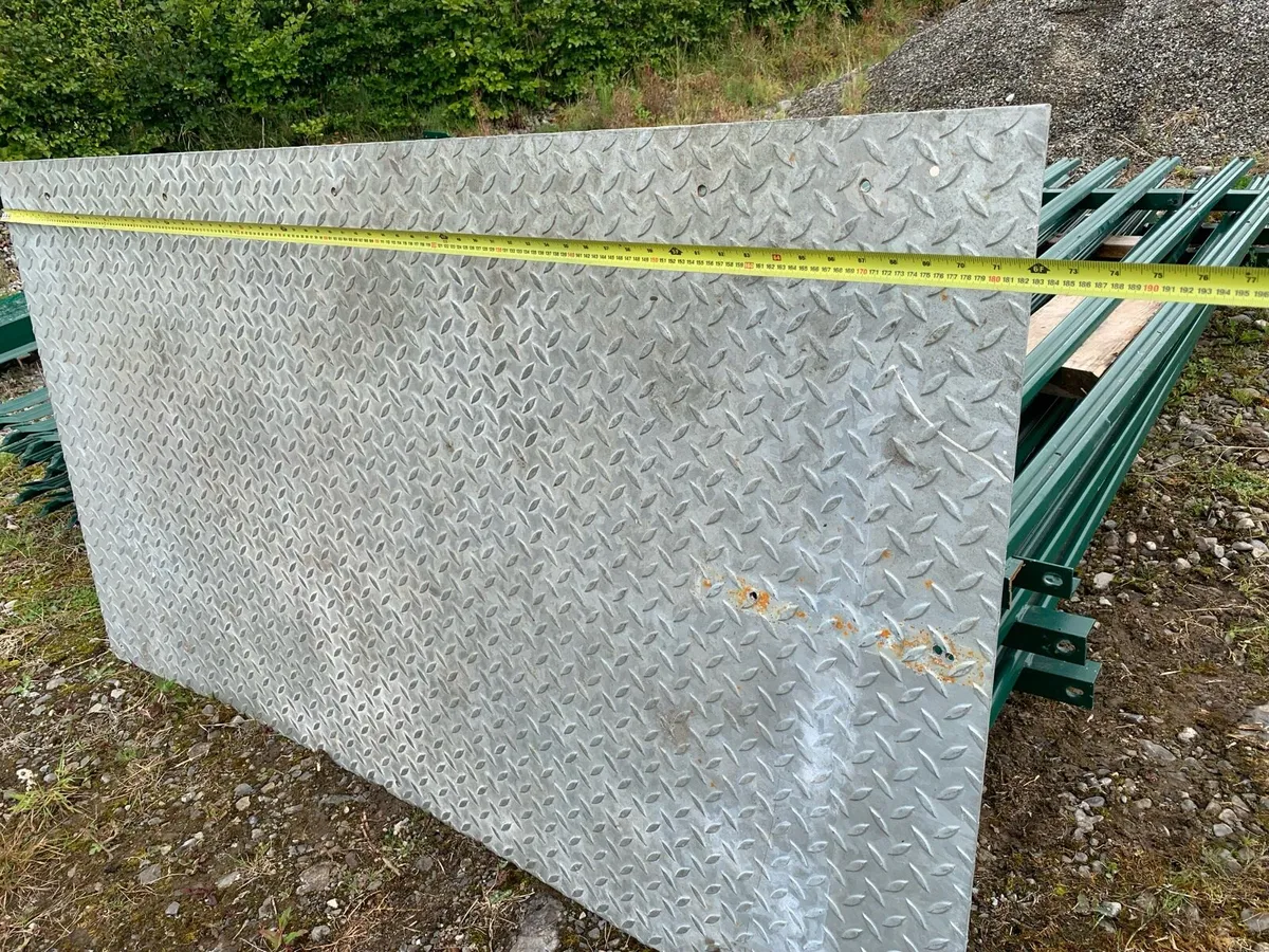 Chequer plate - Image 2