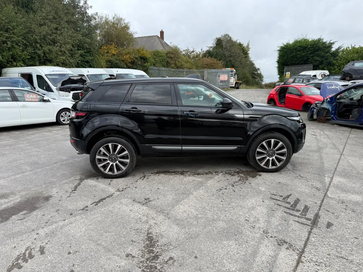 2017 Range Rover Evoque 2.0 SE TD4 Auto - Image 3