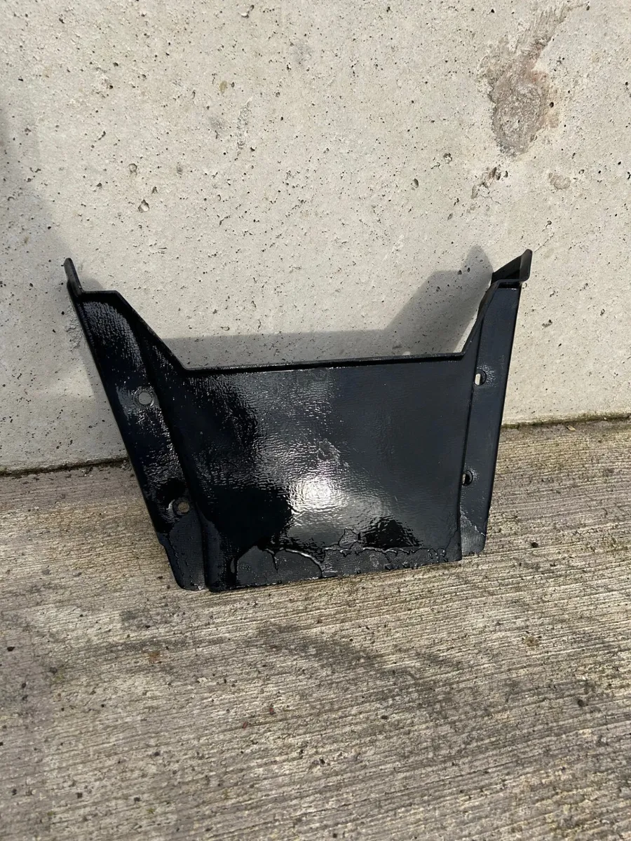 MF 565 575 590 Lower Dash Cover - Image 2