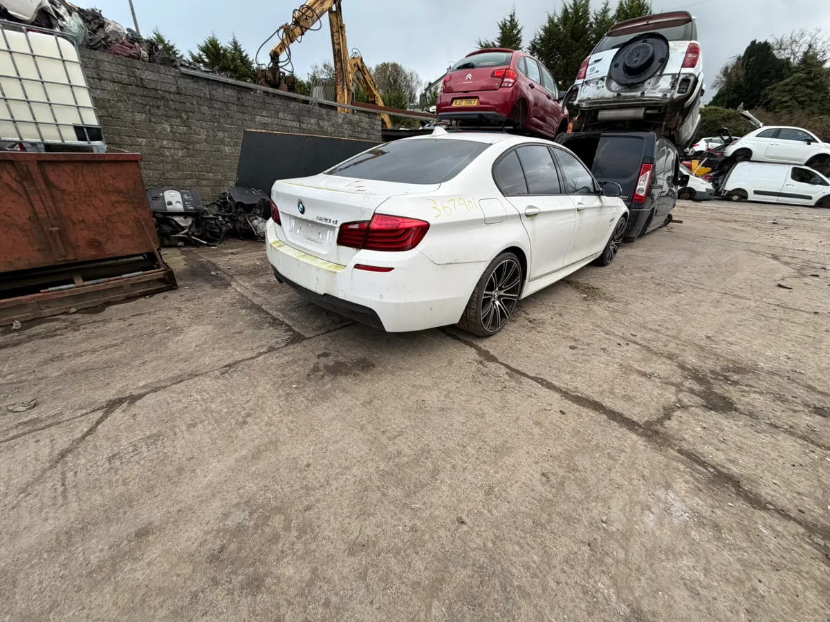 Breaking 2016 bmw 520d m-sport - Image 4