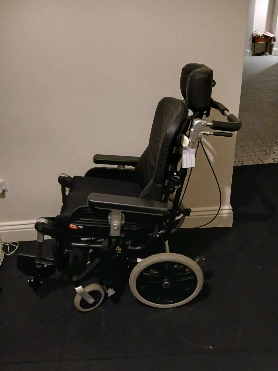 Wheelchair - Image 3
