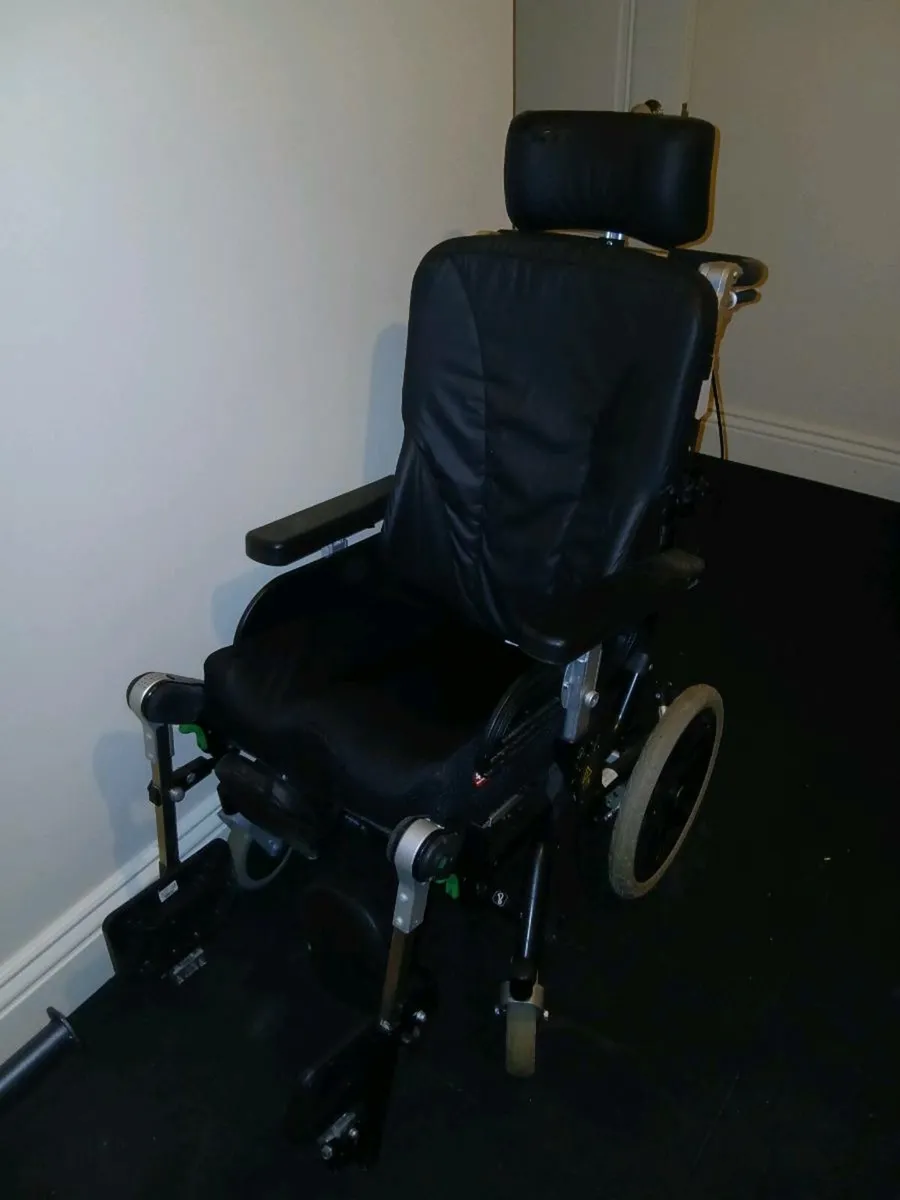 Wheelchair - Image 2