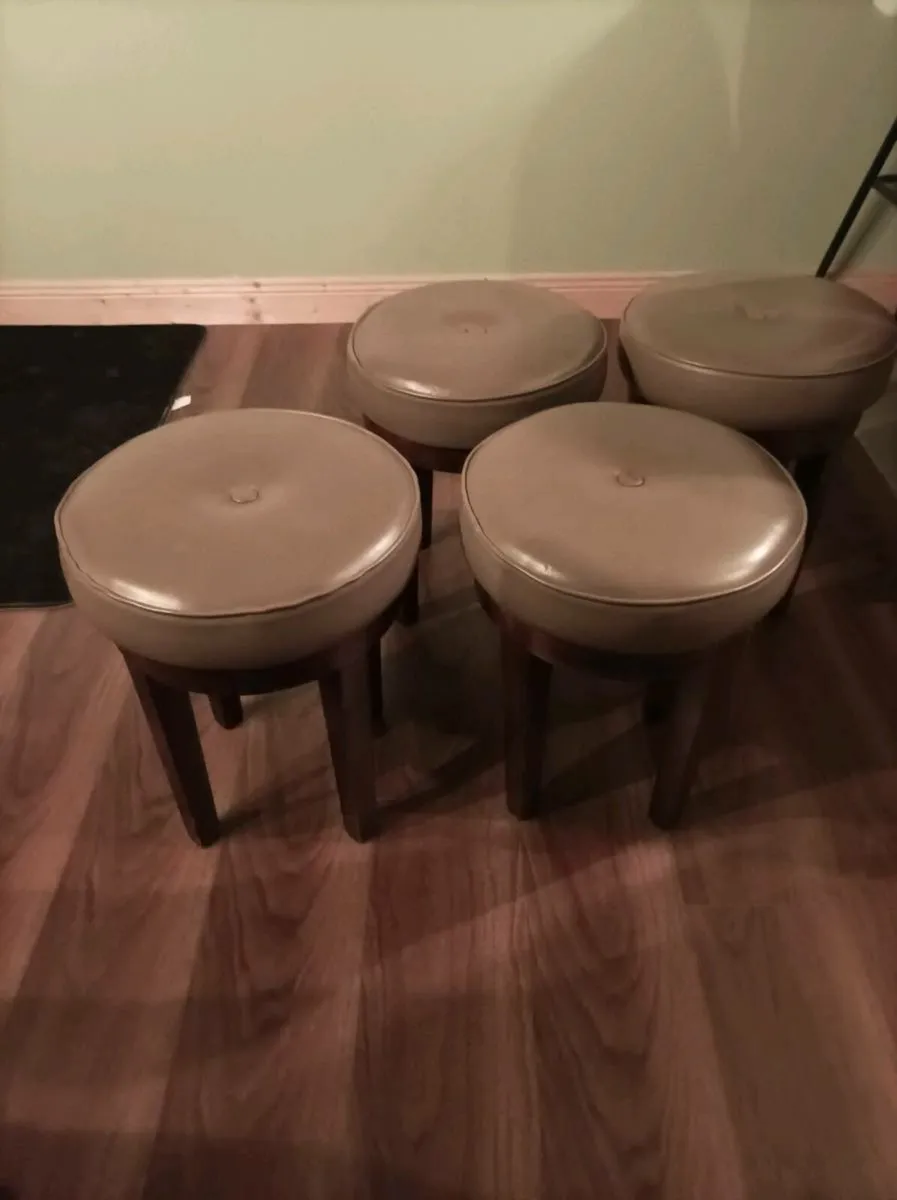Low Pub Bar stools