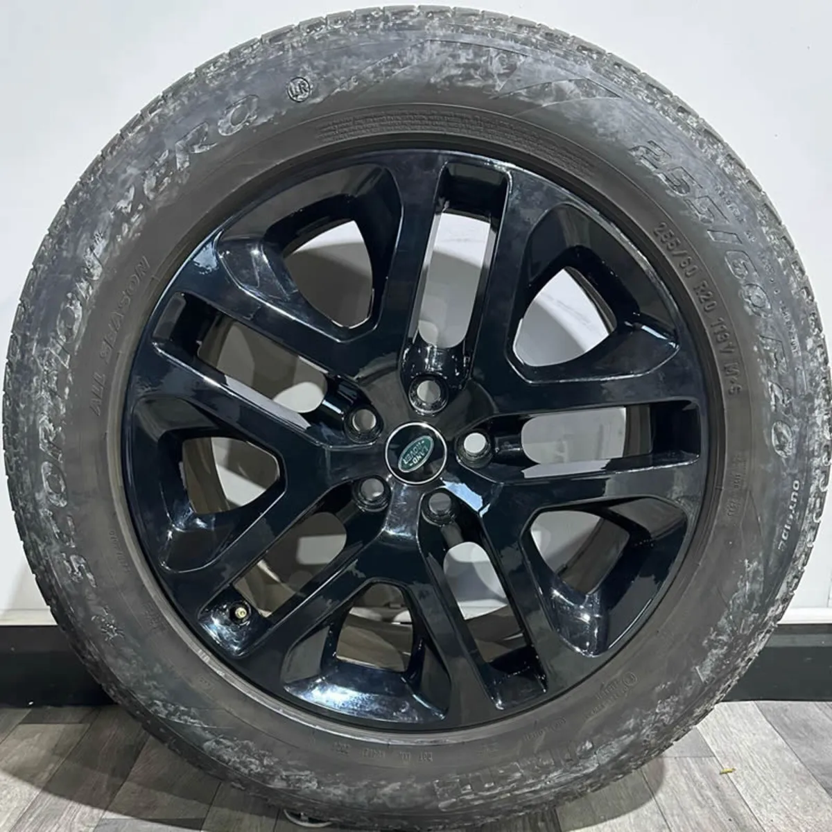 20" GENUINE OEM LAND ROVER DEFENDER 5095 WHEELS - Image 4