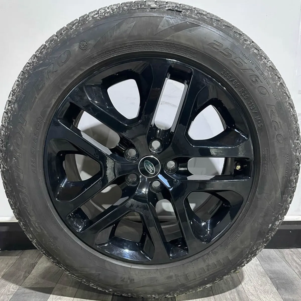 20" GENUINE OEM LAND ROVER DEFENDER 5095 WHEELS - Image 2