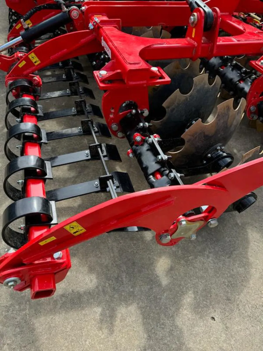 Akpil Bison XL Trailed Disc Harrow - Image 3