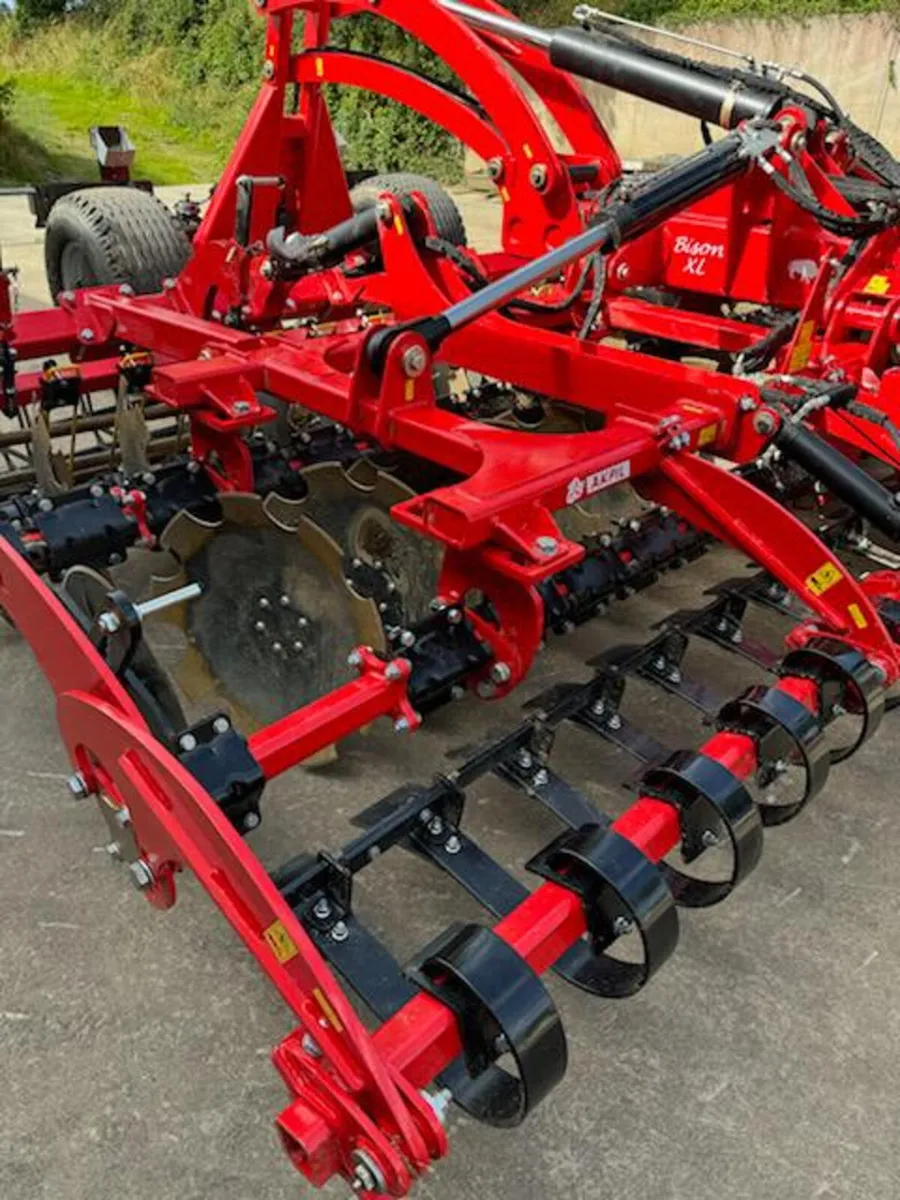 Akpil Bison XL Trailed Disc Harrow - Image 2
