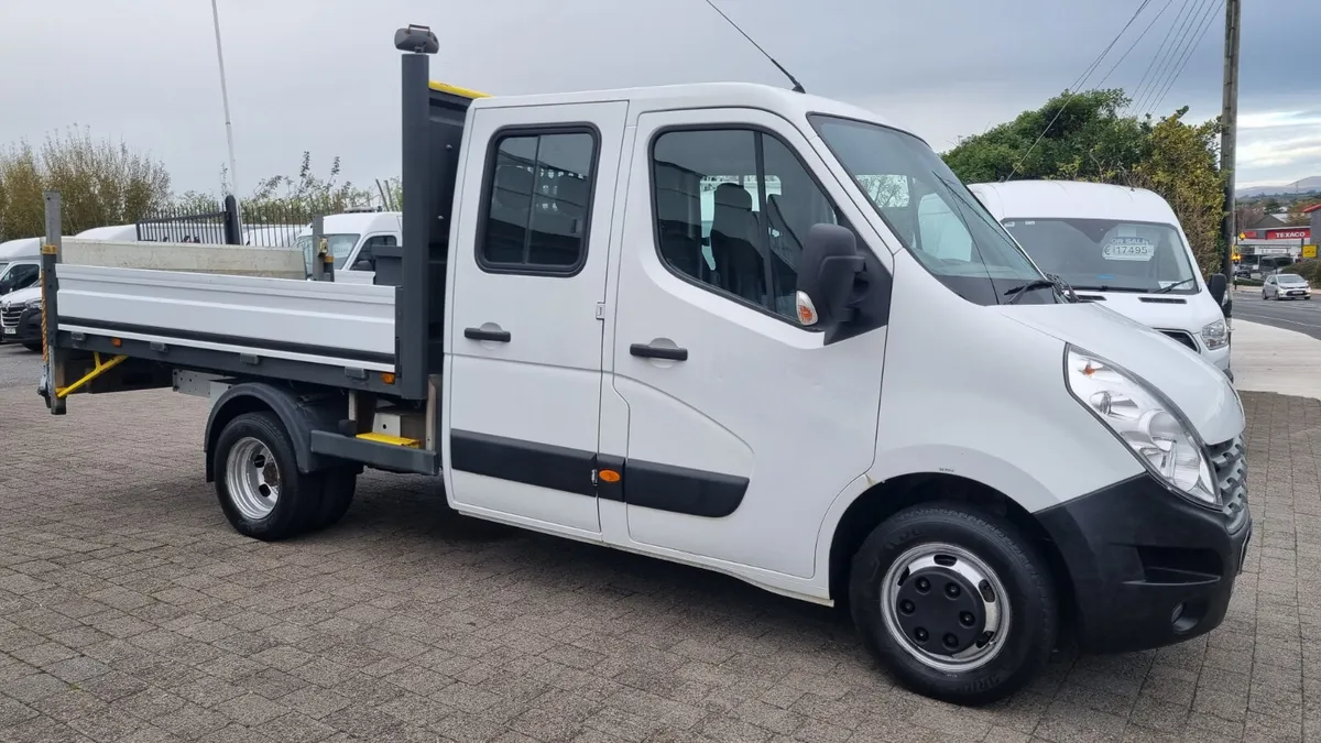 12 RENAULT MASTER DOUCBLECAB DROPSIDE 7 SEATS - Image 1