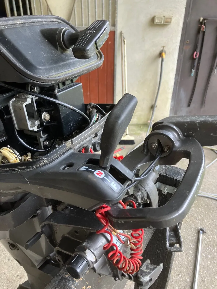 TOHATSU 9.9HP OUTBOARD L/SHAFT 4 STROKE - Image 2