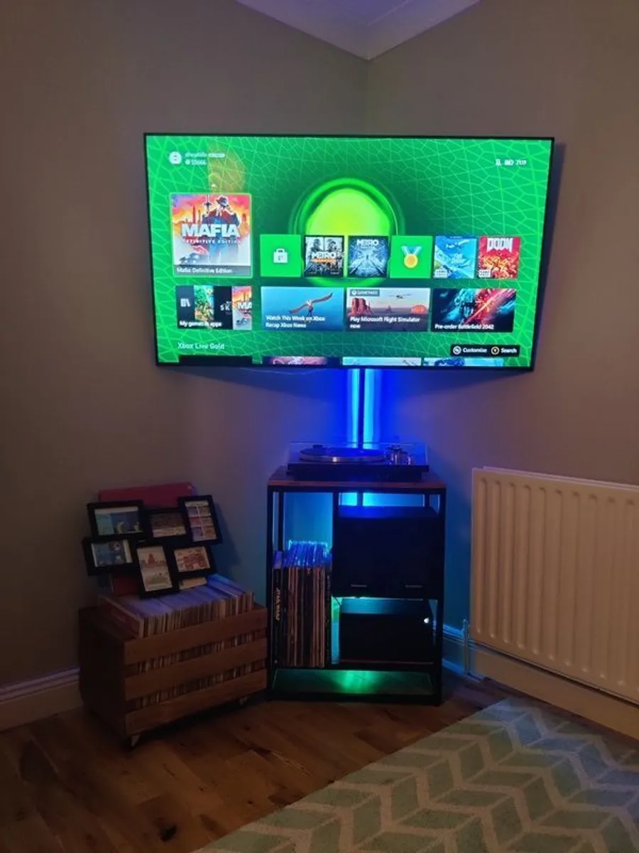 LED Corner Floor Lamp - Image 2