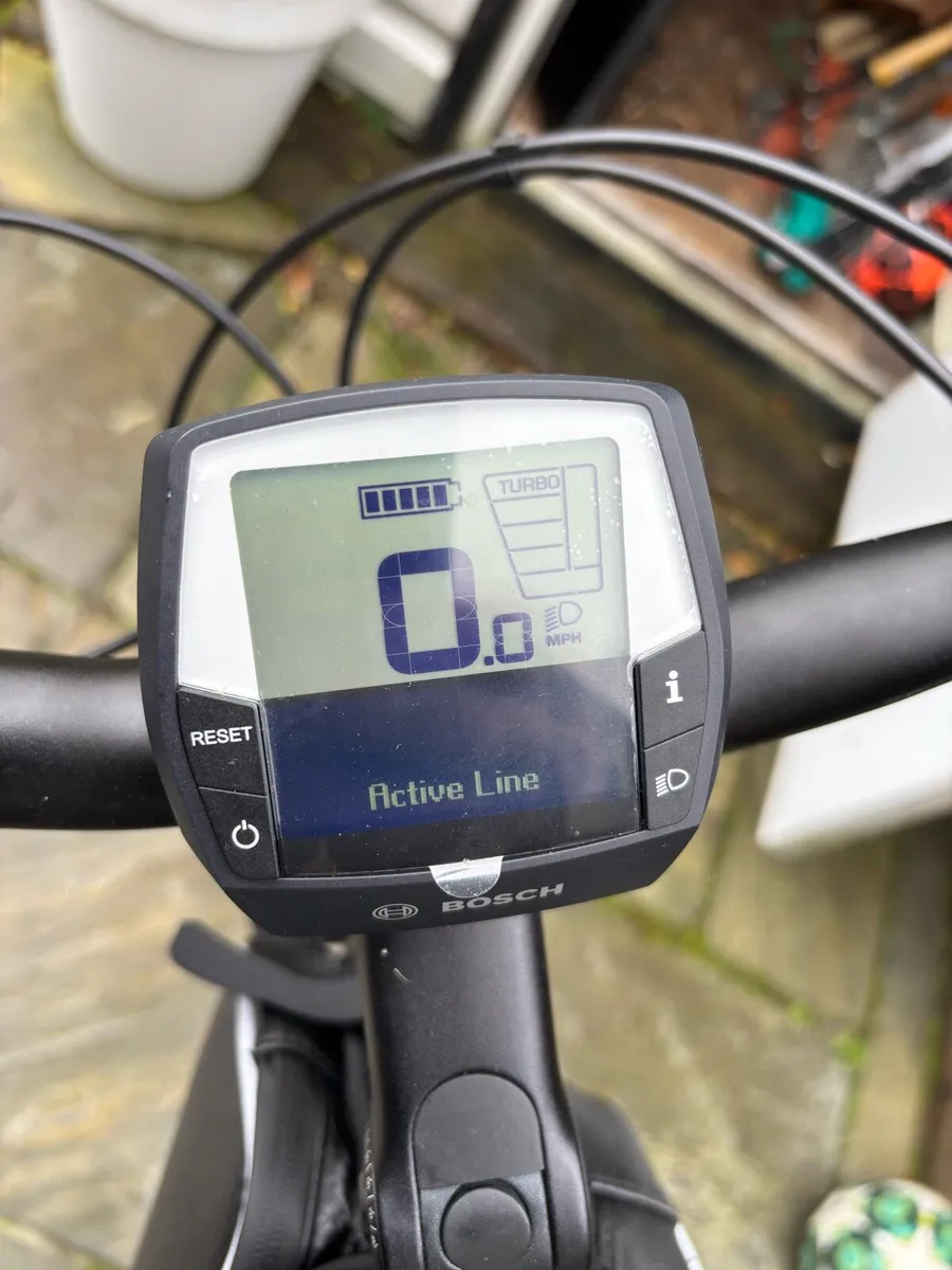 NEW - Raleigh Motus Tour Crossbar 700c - Image 3