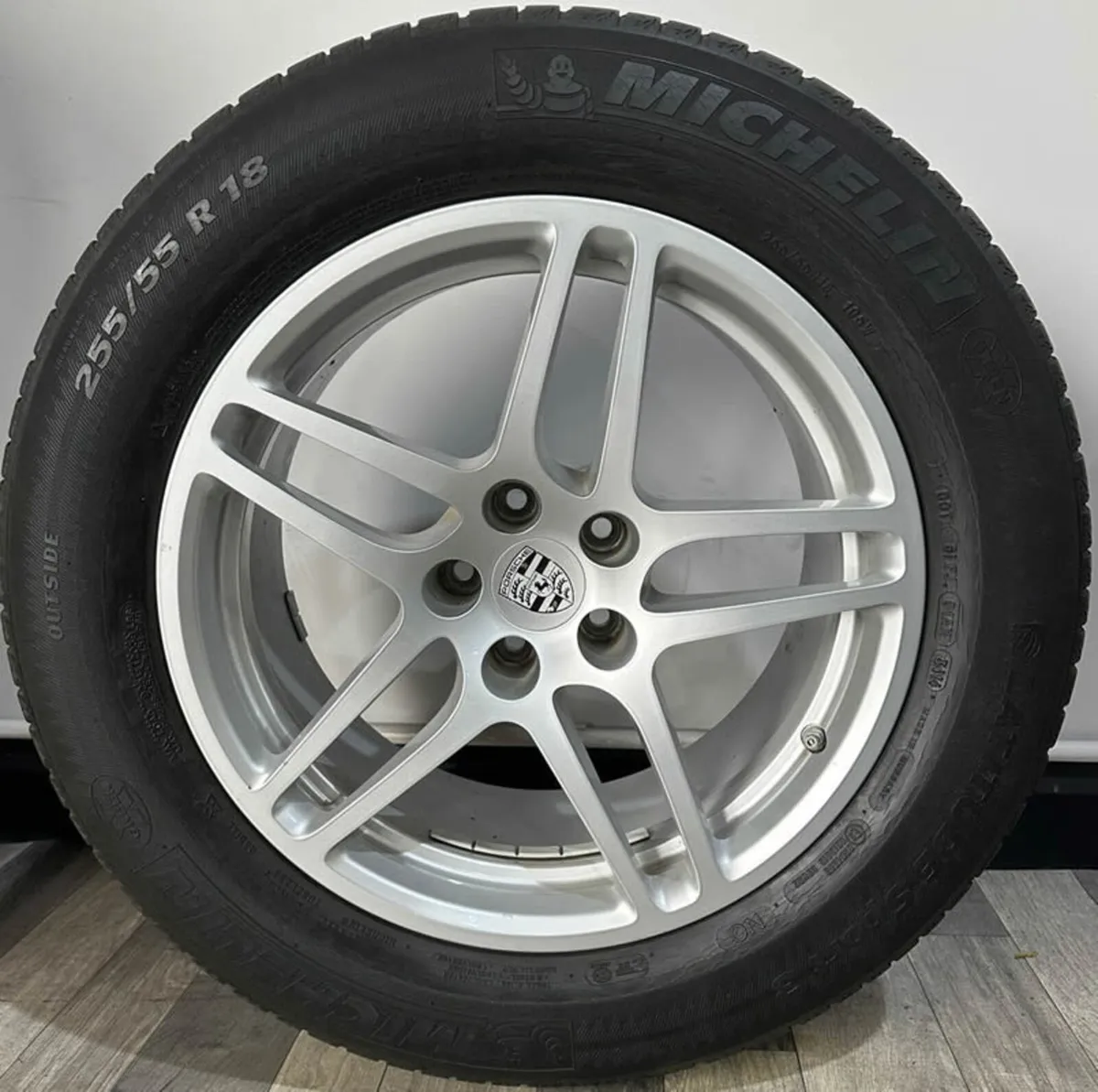 18" Genuine PORSCHE MACAN S Alloy Wheels & Tyres - Image 2