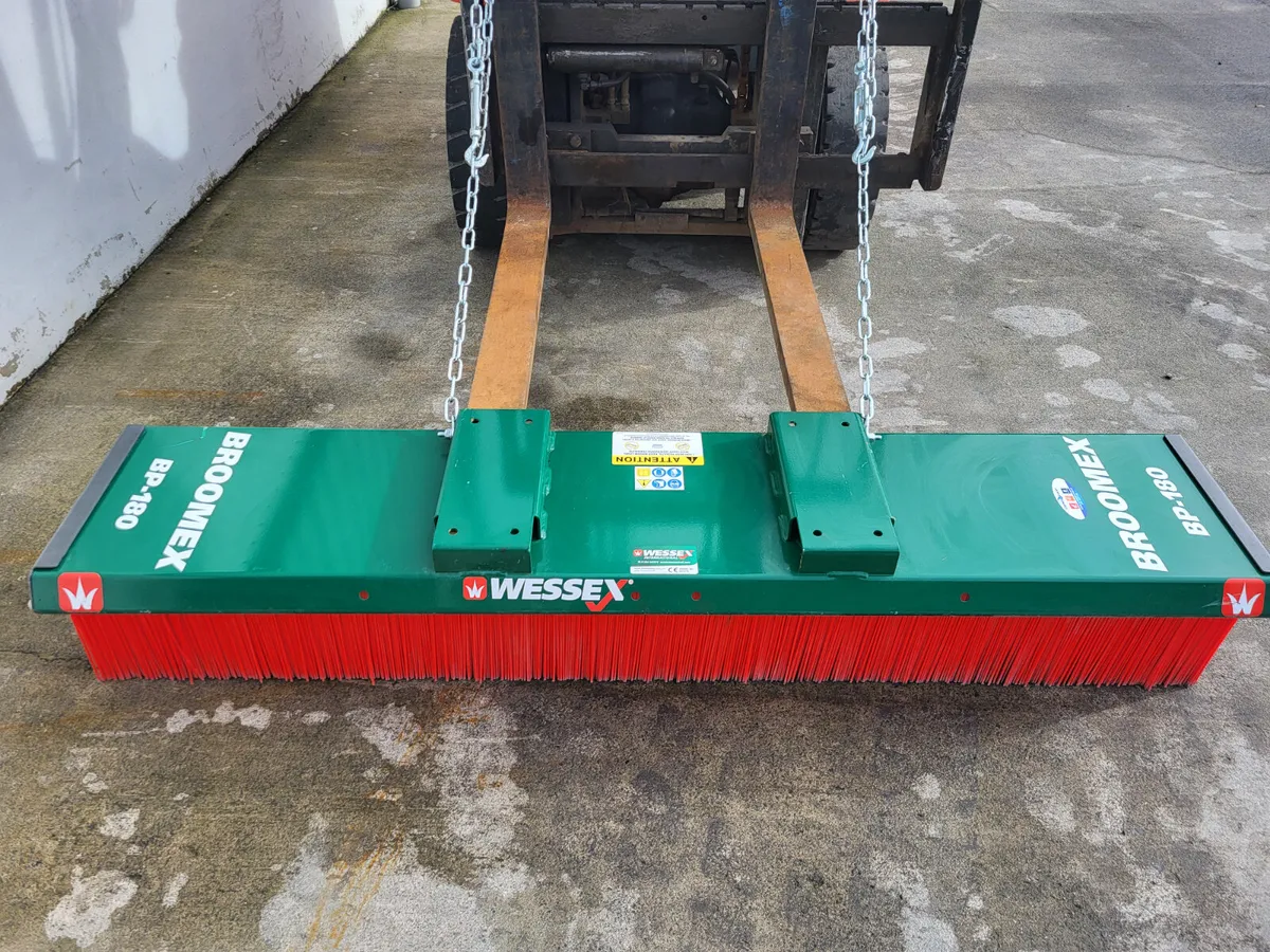 Wessex Brush - Image 1