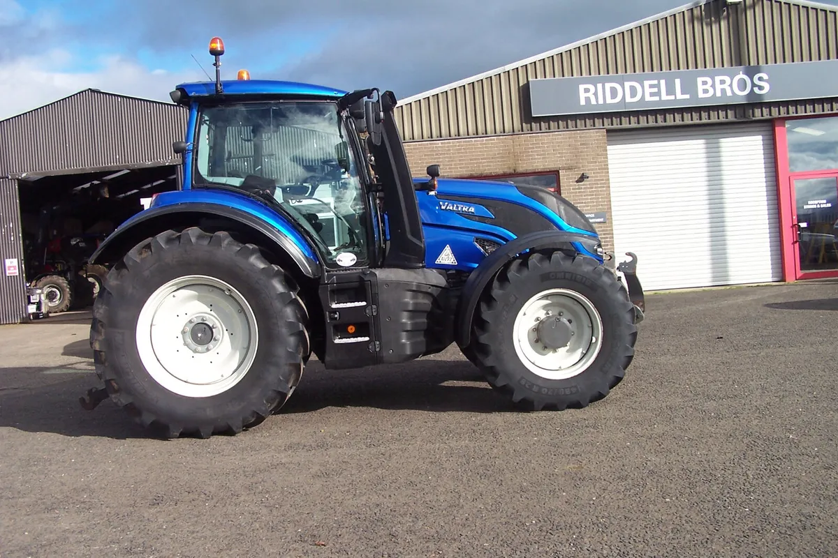 2019 Valtra T174V - Image 1