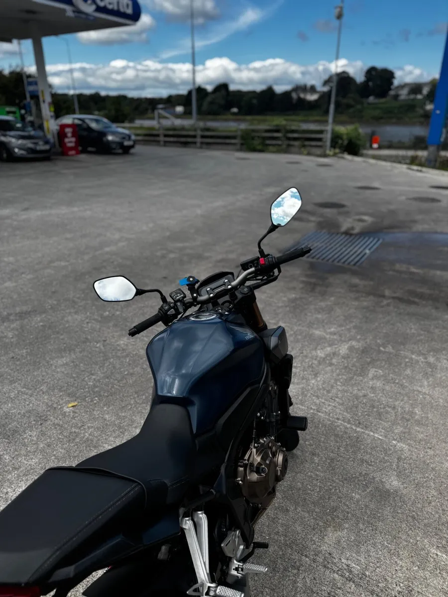 Honda CB650R 2023 - Image 2