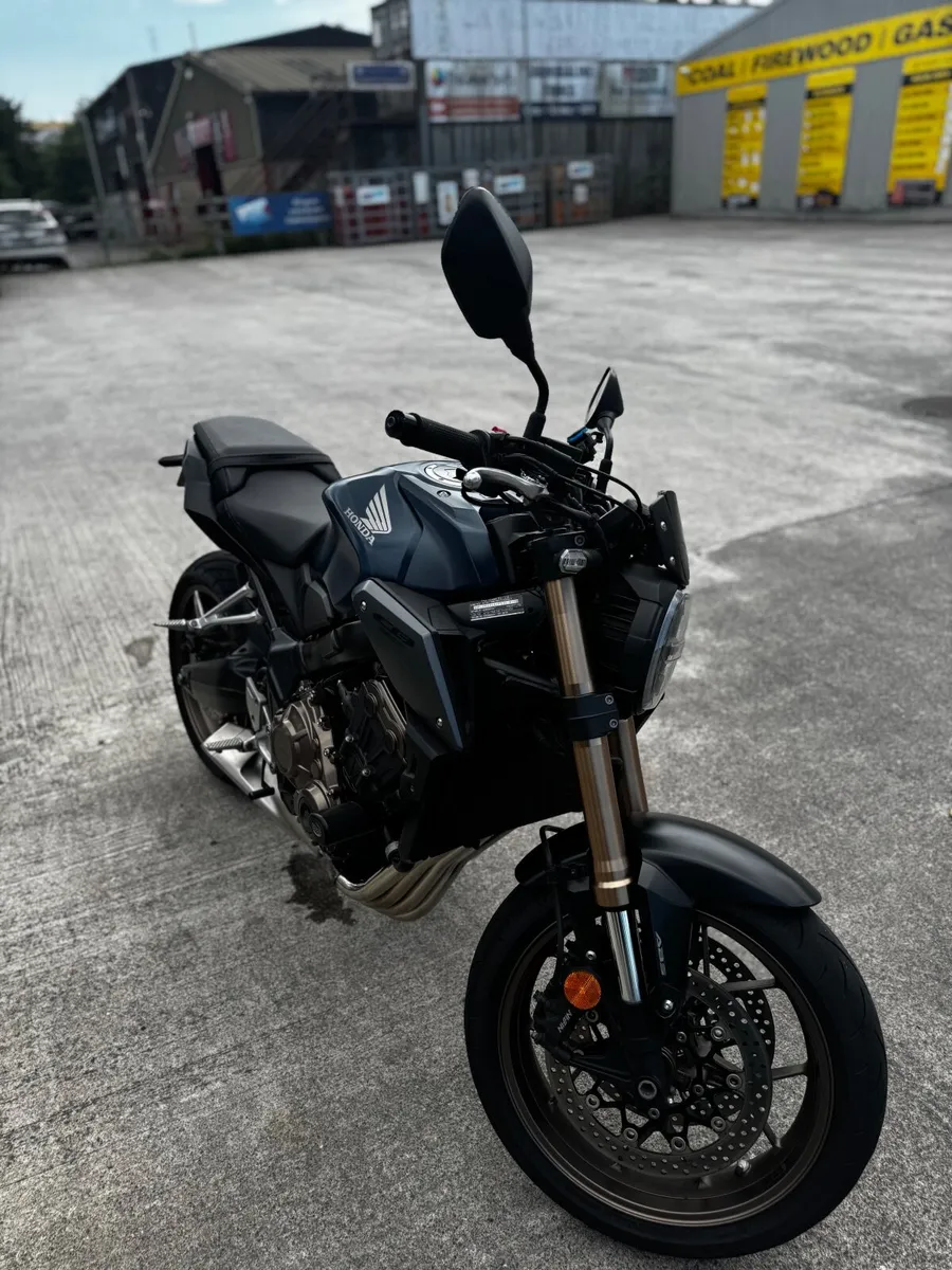 Honda CB650R 2023 - Image 1