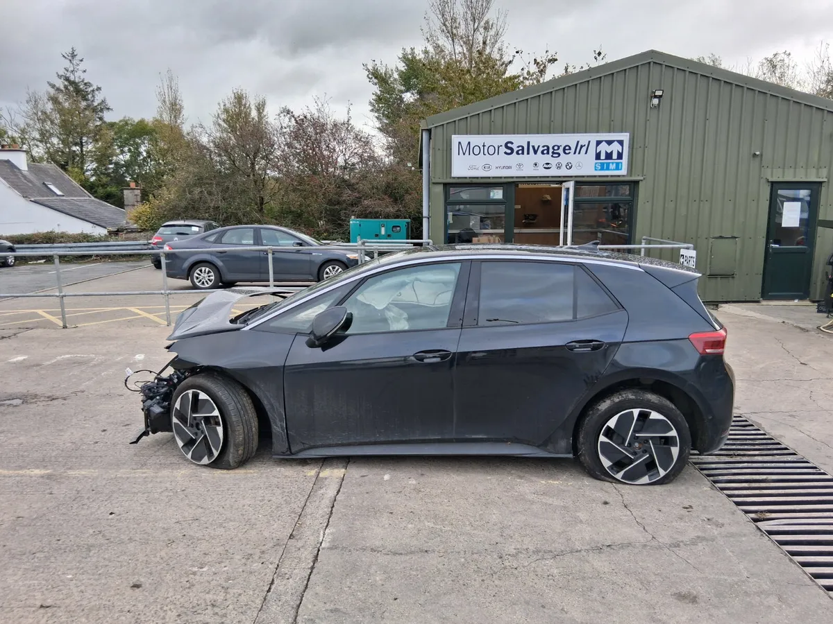 2024         VW   ID.3  ELECTRIC (for parts only ) - Image 4