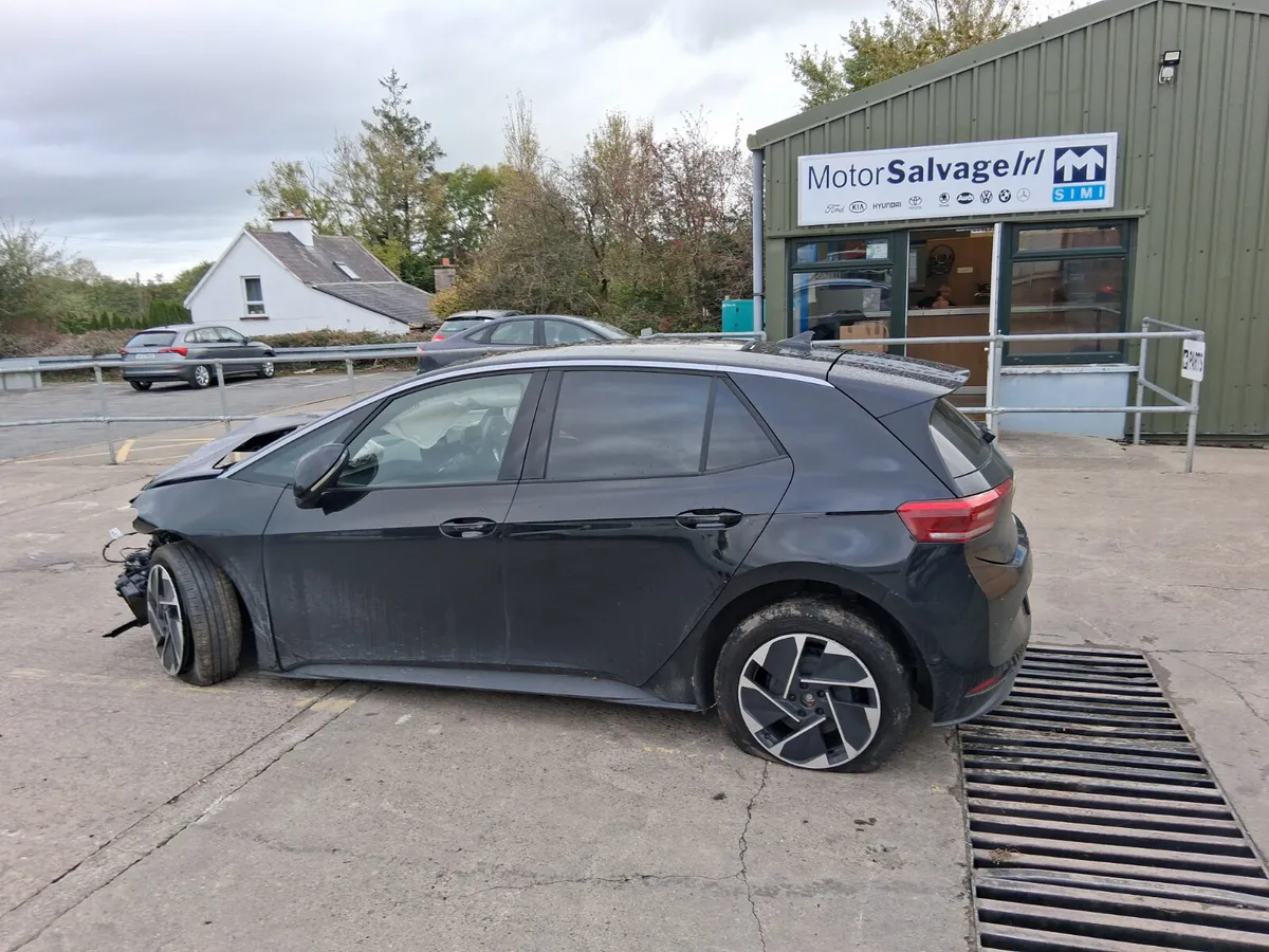 2024         VW   ID.3  ELECTRIC (for parts only ) - Image 3