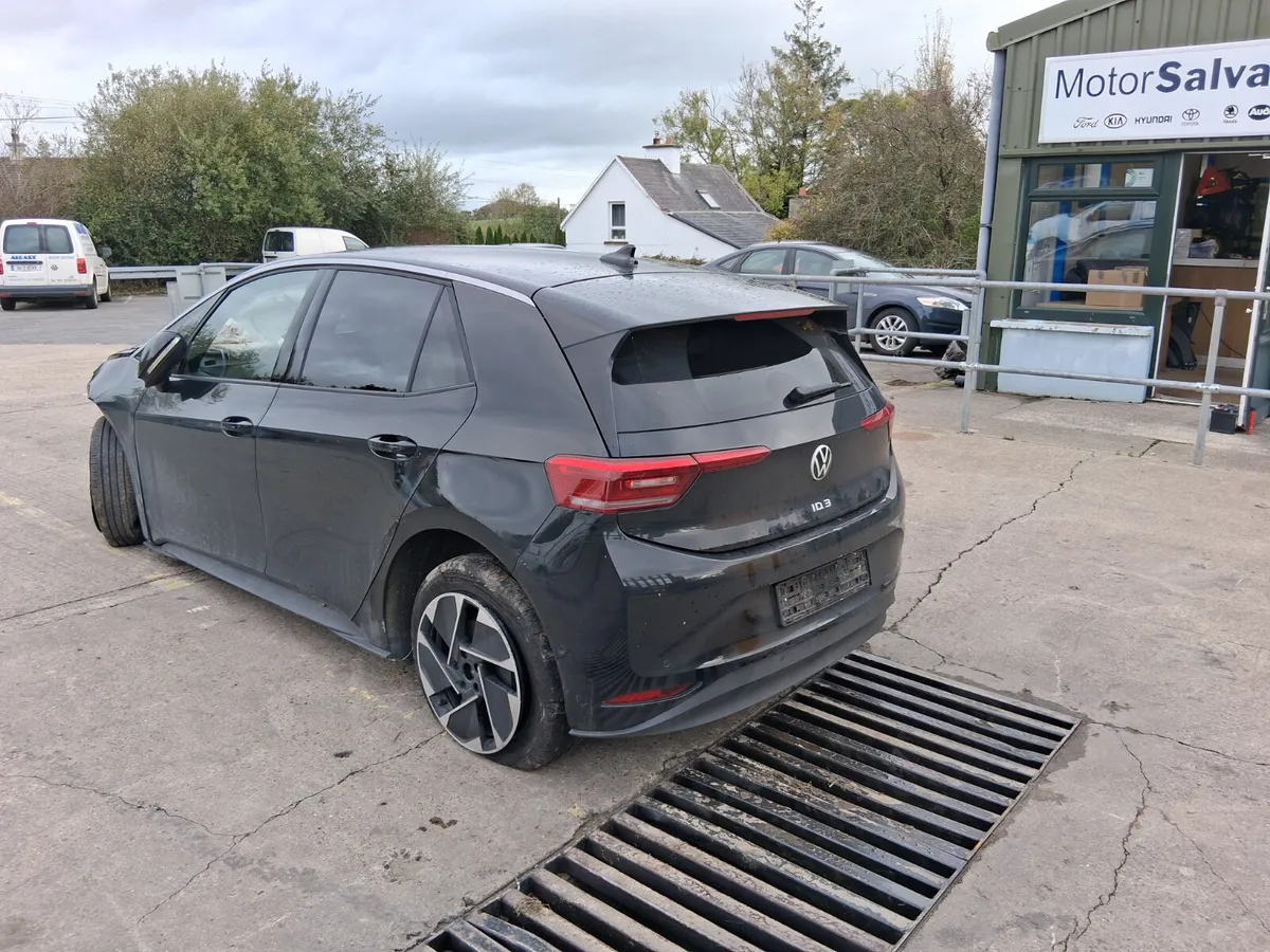 2024         VW   ID.3  ELECTRIC (for parts only ) - Image 2