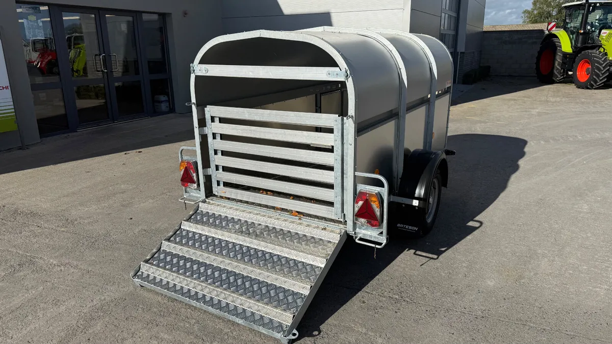 Bateson LT15 Livestock Trailer - Image 3
