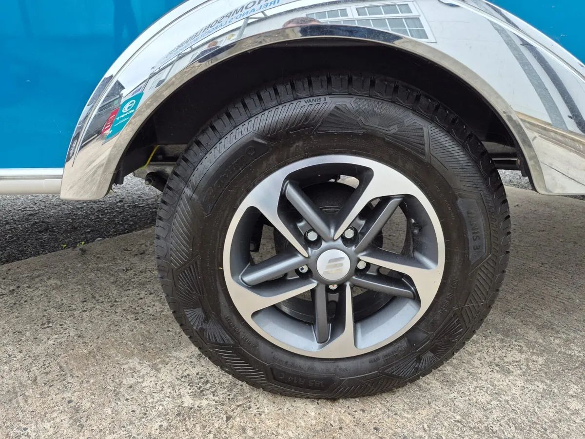 Eriba Touring 560 Caravan - Image 3