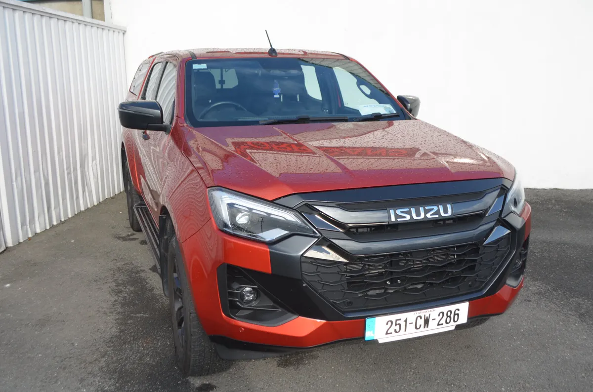 TOP SPEC LSE AUTO-ONLY 9000KMS-CANOPY-VAT - Image 4