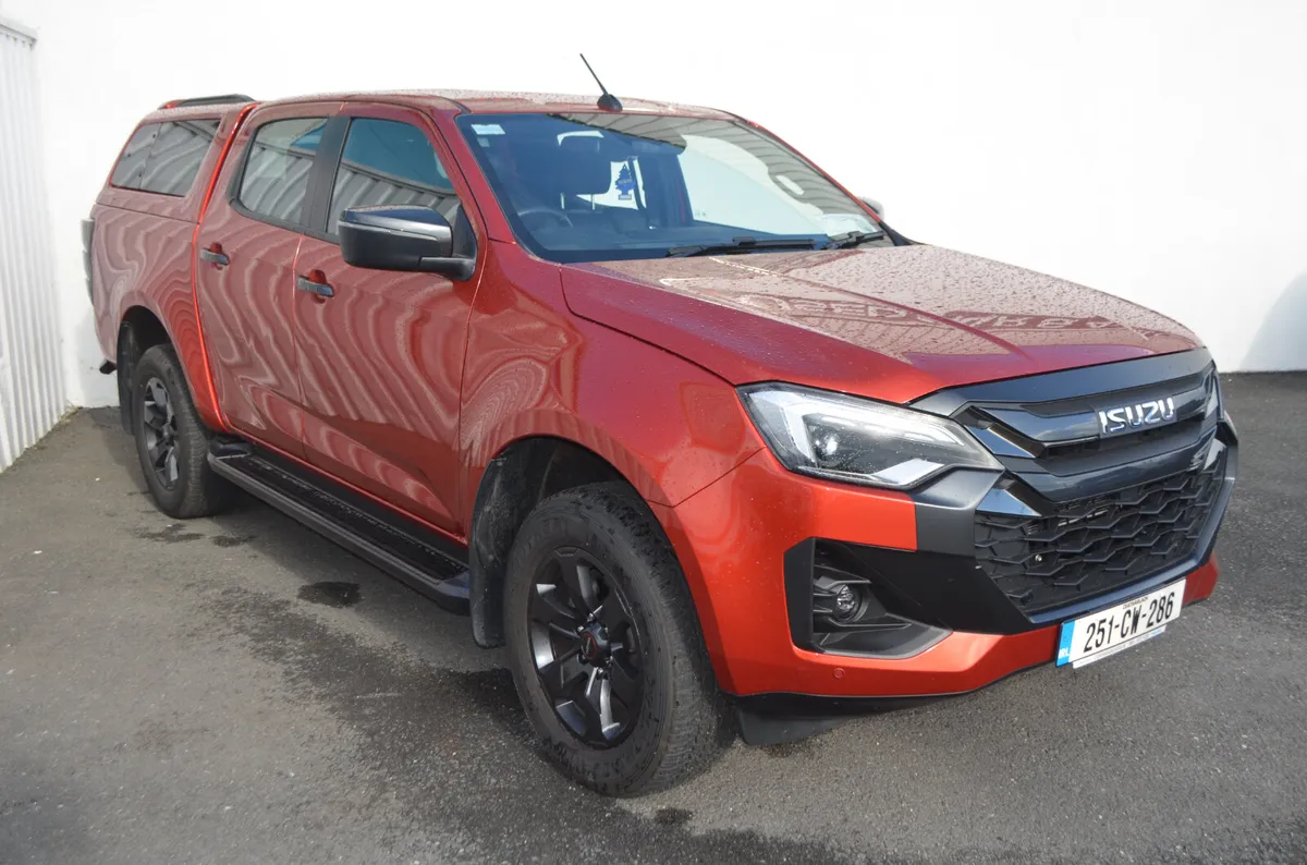 TOP SPEC LSE AUTO-ONLY 9000KMS-CANOPY-VAT - Image 3