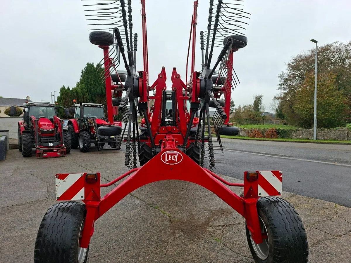 Lely Hibiscus 715 Silage Rake - Image 4