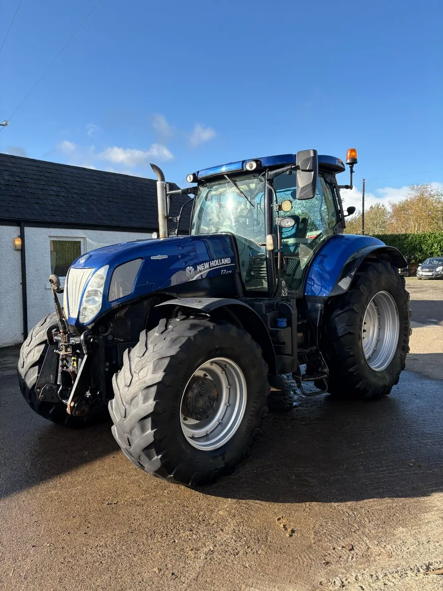 New Holland T7.270 - Image 1