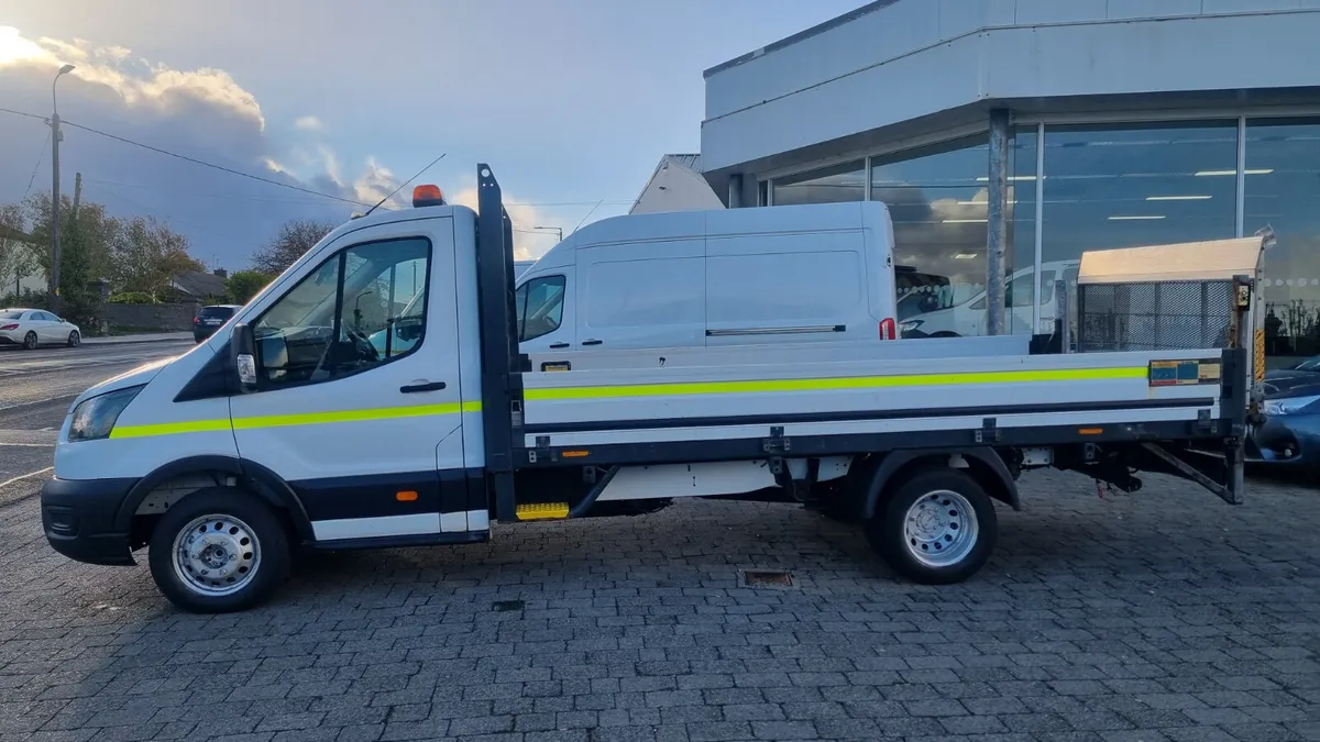 211  TRANSIT TWIN WHEEL DROPSIDE TAILIFT - Image 4