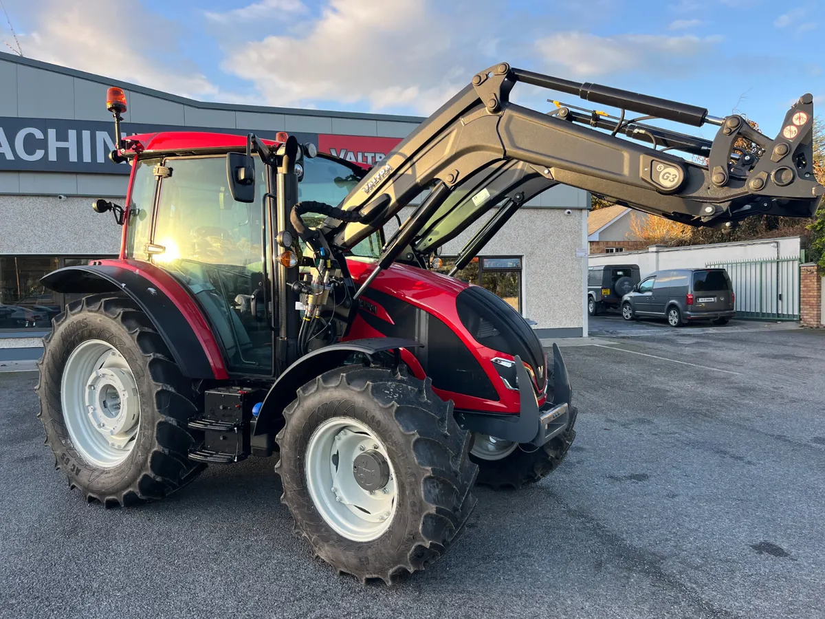 Valtra A95 - Farmers Loader Tractor - Image 1