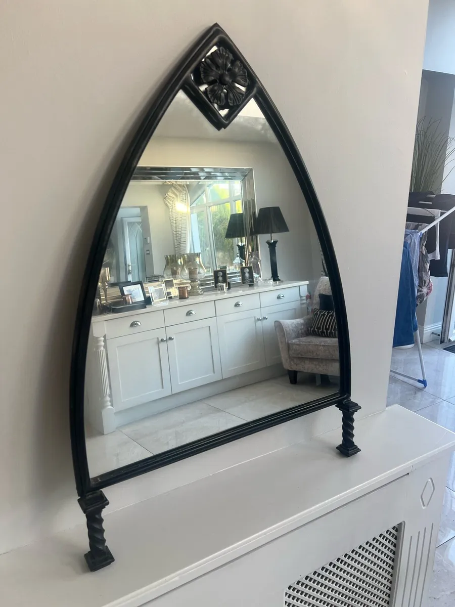gothic mirror - Image 2