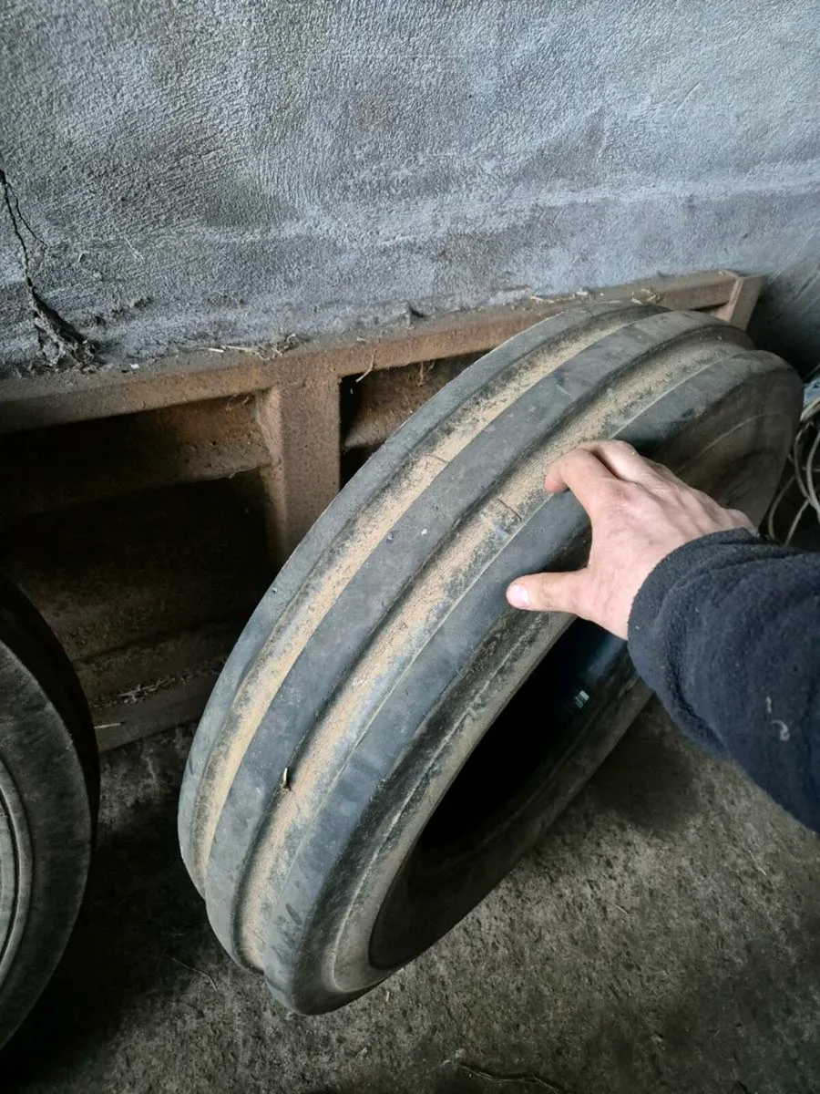 Tractor tyres - Image 3