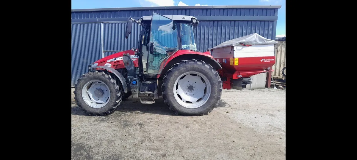 Fertiliser spreader - Image 2