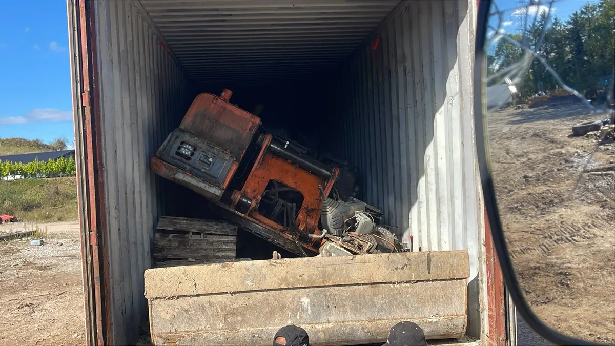 Exporting Diggers Dozers Loaders Rubber Ducks - Image 2