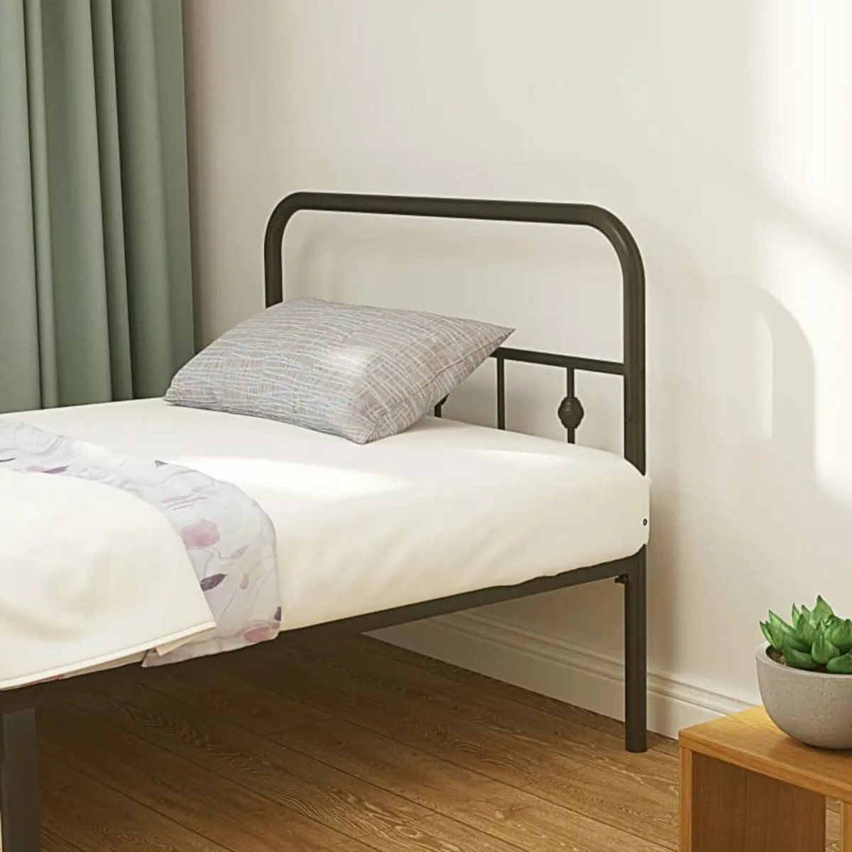 Simple metal bed frame, Easy to assemble, with noi - Image 4