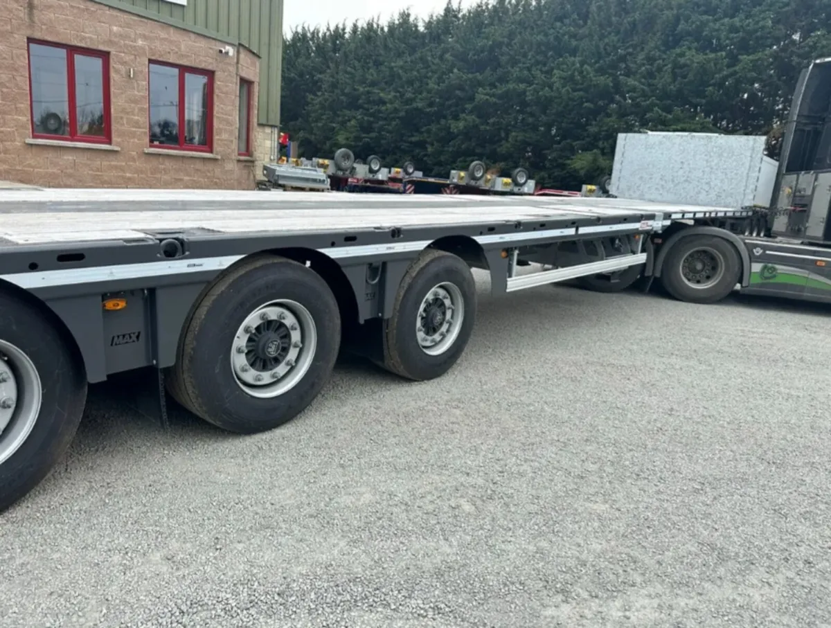IN STOCK 13.6m SLOPER EXTENDABLE MAX TRAILER - Image 1