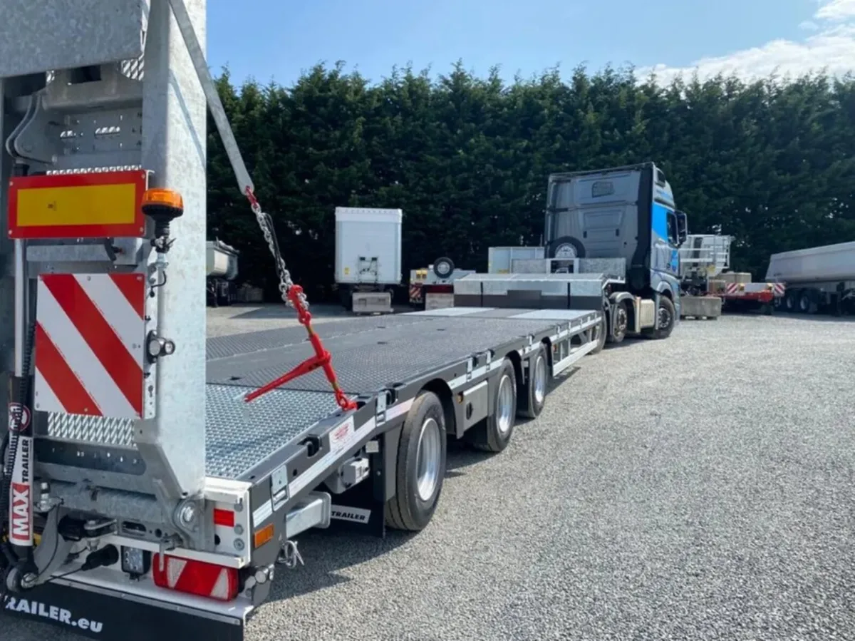 LIFTING BED EXTENDABLE LOW LOADER - Image 1