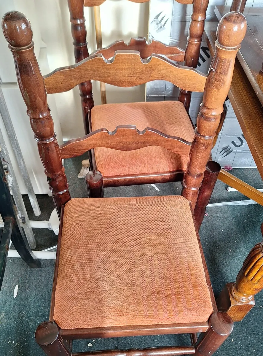 Table& chairs - Image 4